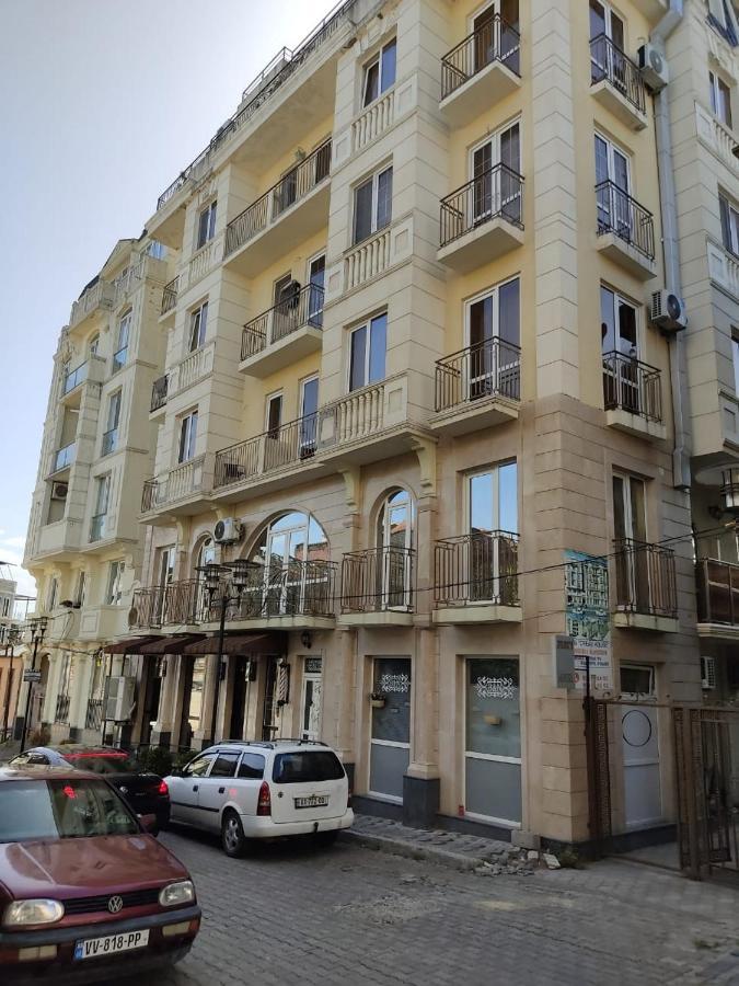 Hotel Pushkin Street Pearl à Koutaïssi Extérieur photo
