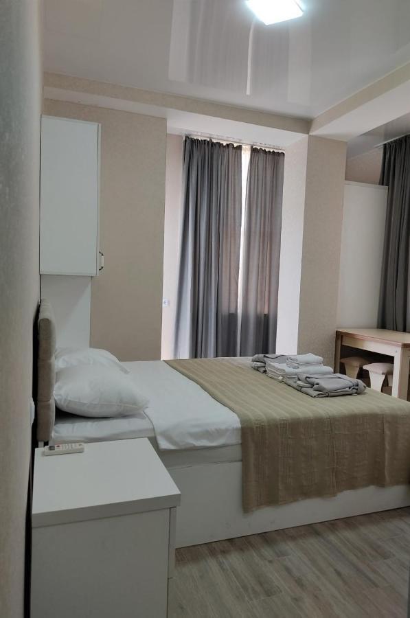 Hotel Pushkin Street Pearl à Koutaïssi Extérieur photo